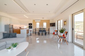 Living area - Minon Olive: A beautyfull house near Knossos, Iraklion, Crete (Πατσίδες)