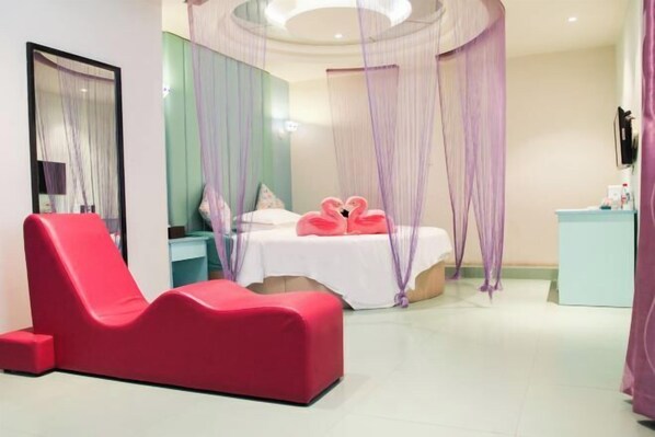 Room - Tianshang Renjian Motel (Yueyang)