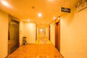 Unclassified image, 2 of 57, button - Tao Flute Hotel (Guilin)