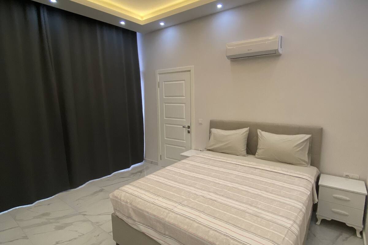 Basic-Haus | 2 Schlafzimmer, Zimmersafe, Verdunkelungsvorhänge, Bügeleisen/Bügelbrett