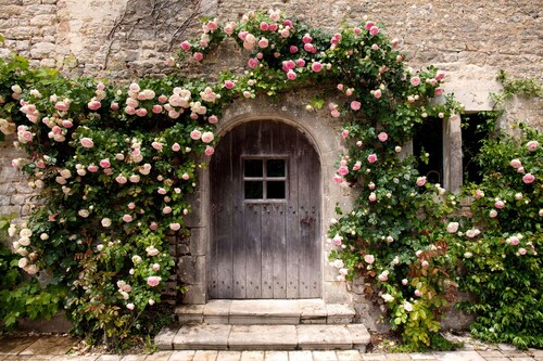 Historical cottage at the château d'Hémevez