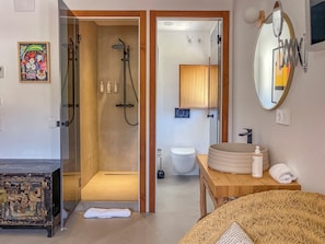 Superior Room | Bathroom | Shower, rainfall showerhead, designer toiletries, hair dryer