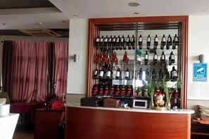 Bar (on property) - Hai Run Business Hotel (Taishan)