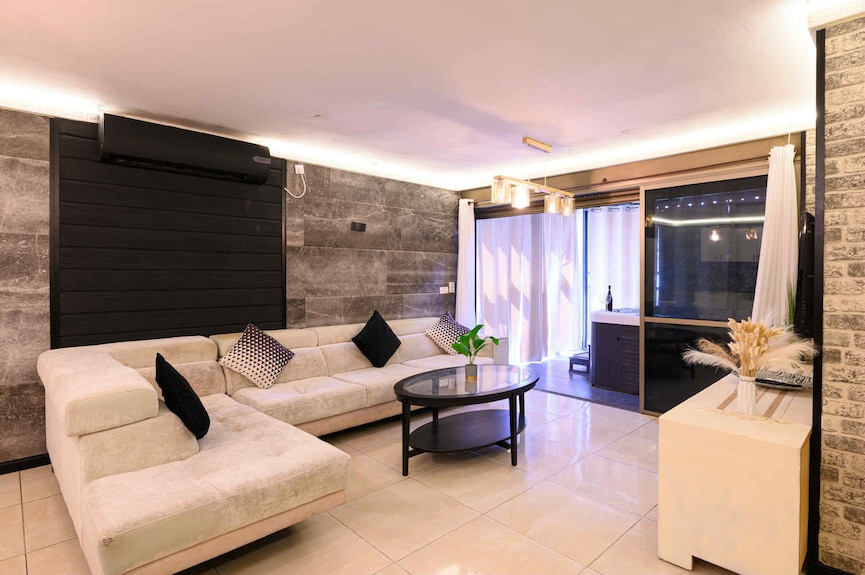 La Piano Suite - İsrail