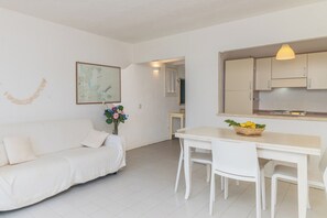 Living area - Piazzetta Casa Paola 200m From The Sea (Loiri Porto San Paolo)