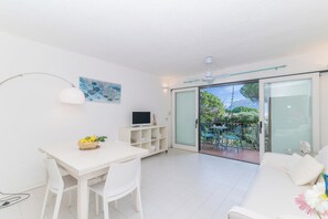 Living room - Piazzetta Casa Paola 200m From The Sea (Loiri Porto San Paolo)