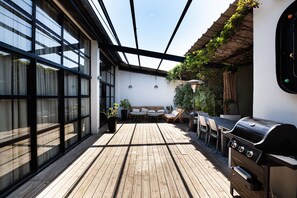 Outdoor dining - 5 minutes from the beach, Aguiléra district! (Biarritz)