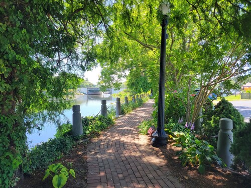 Cozy home minutes from Lewes and Rehoboth Beach