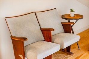 Living area - Oporto Loft with Mezzanine (Porto)