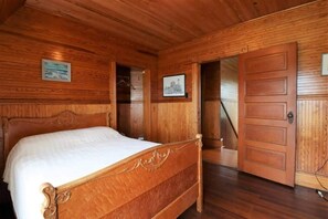 5 bedrooms, free WiFi - Amazing opportunity to vacation in one of highest point on the Nubble Peninsula (York)