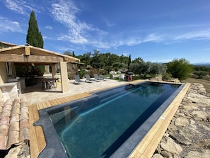 Piscine extérieure, piscine chauffée