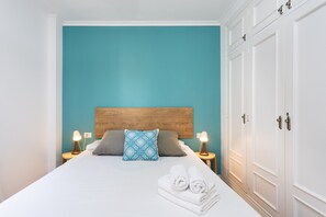 2 chambres, fer et planche à repasser, accès au Wi-Fi (inclus)