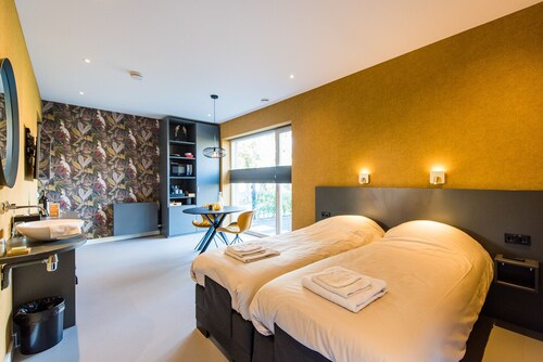 Modern Eco-loft fully equipped - 5 min from the beach