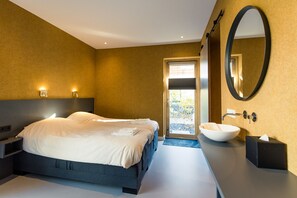 1 chambre, bureau, Wi-Fi gratuit, draps fournis