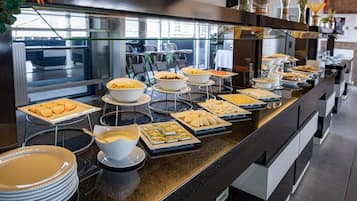 Petit déjeuner buffet compris tous les jours