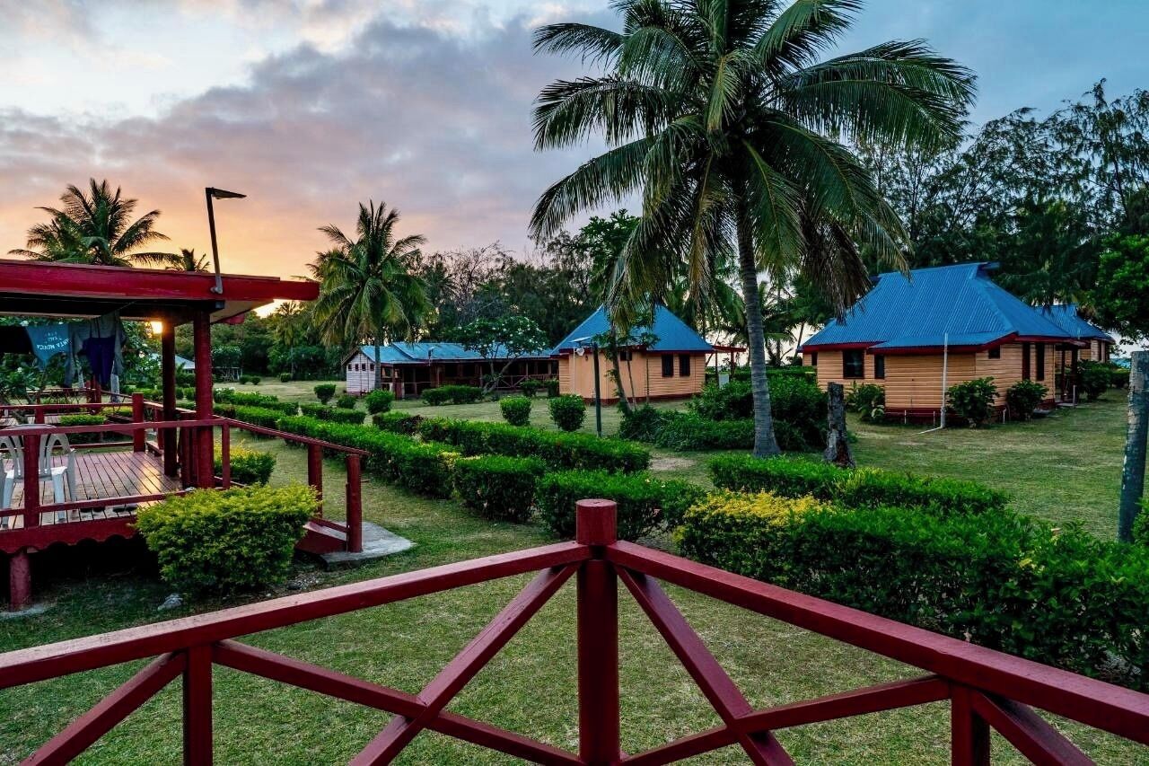 Kabin Deluks, 1 kamar tidur, pemandangan laut sebagian, tepi pantai | Seprai linen