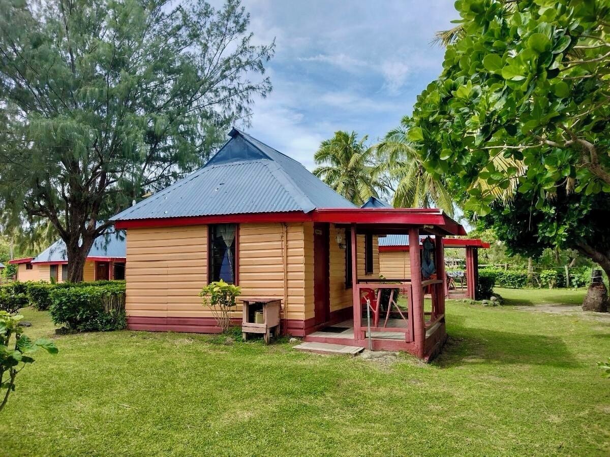 Deluxe Cabin, 1 Bedroom, Partial Ocean View, Beachside | Bed sheets