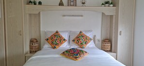 2 dormitorios, tabla de planchar con plancha, wifi gratis y ropa de cama