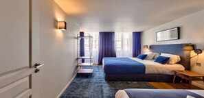4 bedrooms, in-room safe, desk, iron/ironing board