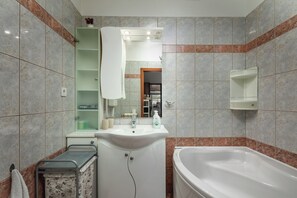Family Apartment, 1 Bedroom, Balcony (Kostrena Apartment Maja) | Bathroom - Kostrena Apartment Maja (Kostrena)