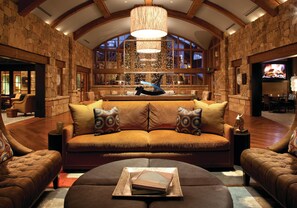 Apartment, 1 King Bed with Sofa bed, Balcony | Lobby