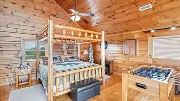 2 bedrooms, iron/ironing board, travel crib, WiFi (free)