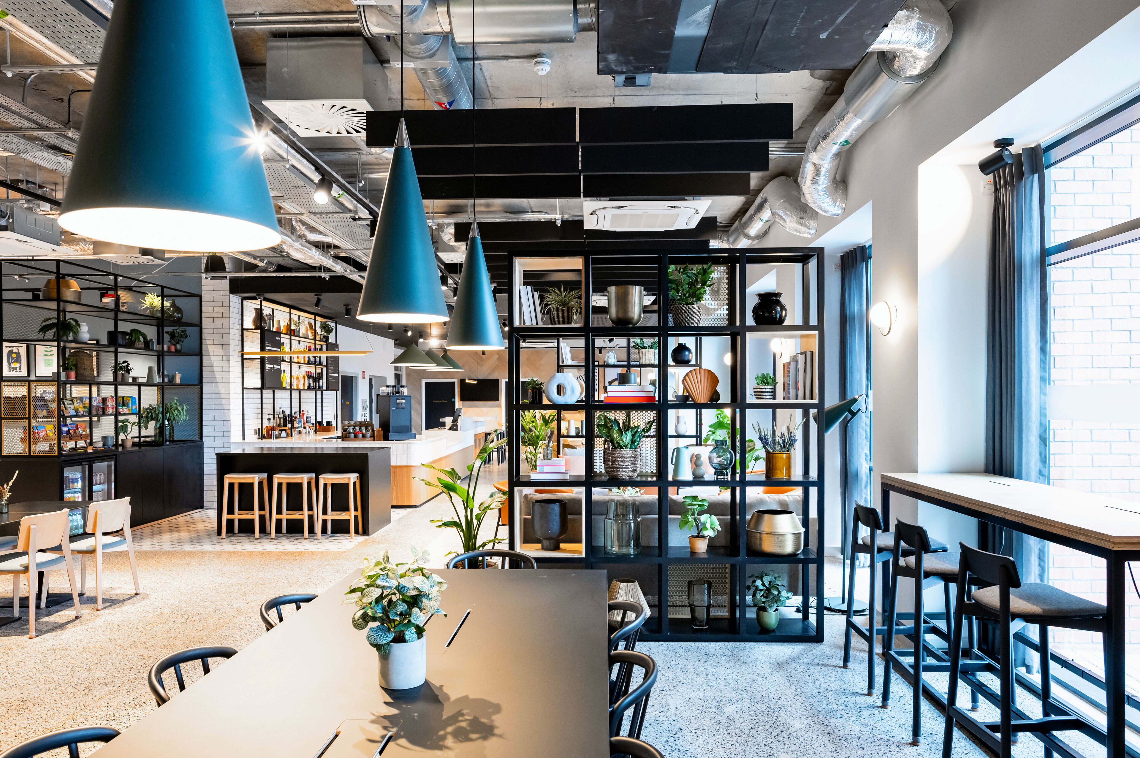 daily continental breakfast (eur 14.75 per person)