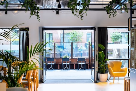 Lobby. Staycity Aparthotels, Dublin, City Centre