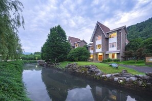 Exterior - Yinfeng Holiday Resort (Ningbo)