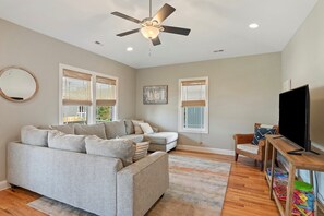 Smart TV, DVD player