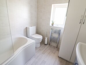 Cottage | Bathroom | Shower - 13 The Crescent (Colwyn Bay)