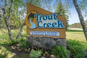 Property grounds -  Trout Creek Resort/Golf/Beaches/Pools/Hot tub/Sauna/Pet friendly (Harbor Springs)