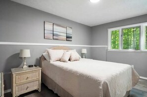 2 slaapkamers, een strijkplank/strijkijzer, gratis wifi, beddengoed