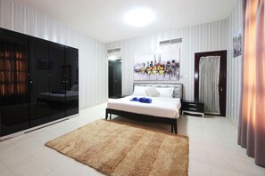 5 habitaciones, tabla de planchar con plancha y wifi gratis 