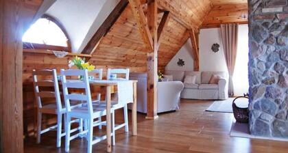 OAZA A charming house with an exclusive garden for 11 people
