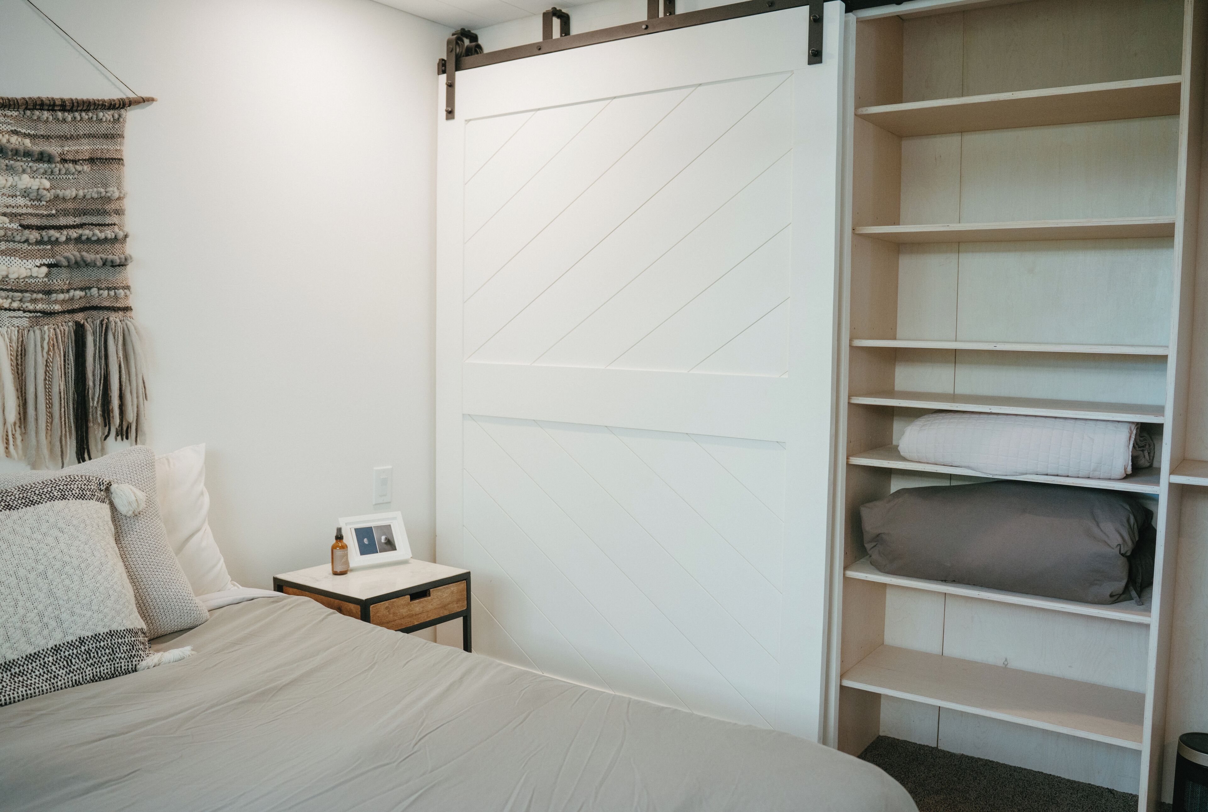 2 quartos, escrivaninha, Wi-Fi de cortesia, roupa de cama