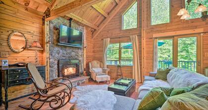 Game Room & Hot Tub: Pet-Friendly Mount Snow Gem