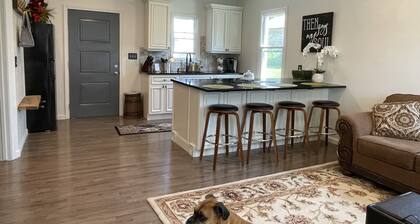 Lovely 2 Bed, 1.5 Bathroom TownHouse = ALL NEW!