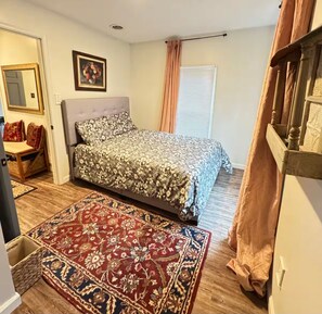 2 habitaciones, tabla de planchar con plancha y wifi gratis 