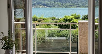 Casa Verso au bord du lac d'Annecy, avec vue