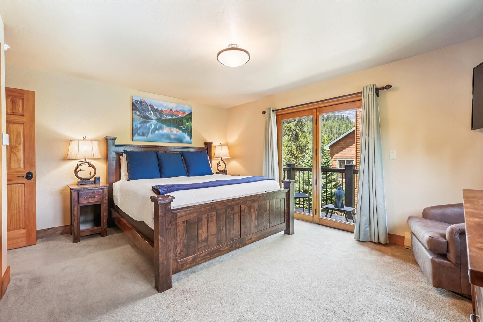 8 chambres, fer et planche à repasser, Wi-Fi gratuit, draps fournis