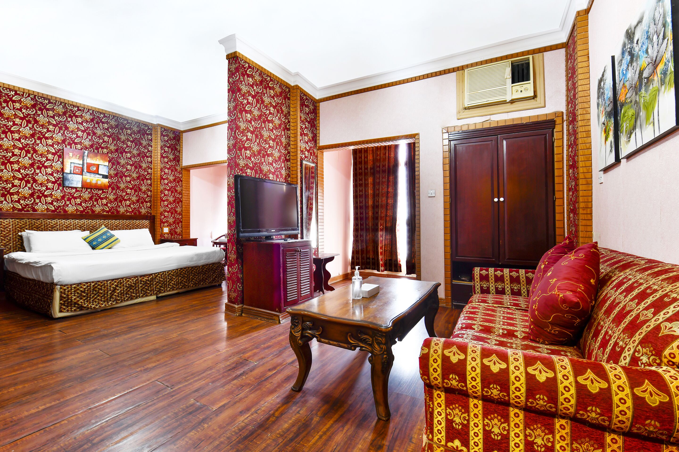 ジュニア スイート | デスク、WiFi (無料)、ベッドシーツ