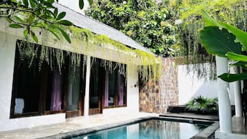 Comfort-Villa | Blick auf den Garten