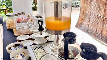Daily continental breakfast (IDR 75000 per person)