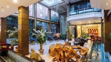 Lobby-Lounge
