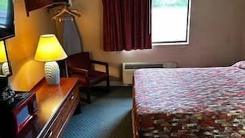 Iron/ironing board, free WiFi, bed sheets
