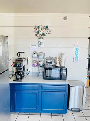 Unclassified image, 2 of 22, button - Home Place Inn (Nicholasville)