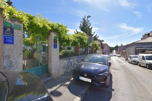 Property grounds - City Centre Studio Apartment with terrace (Pula)