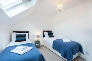 Maison | 5 chambres, fer et planche à repasser, accès au Wi-Fi (inclus)