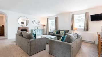 House | Living room | Fireplace